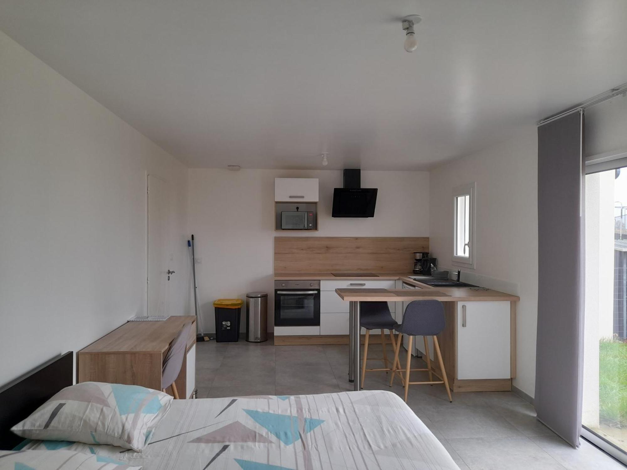 Studio Lumineux Avec Terrasse La Roche-sur-Yon Eksteriør billede